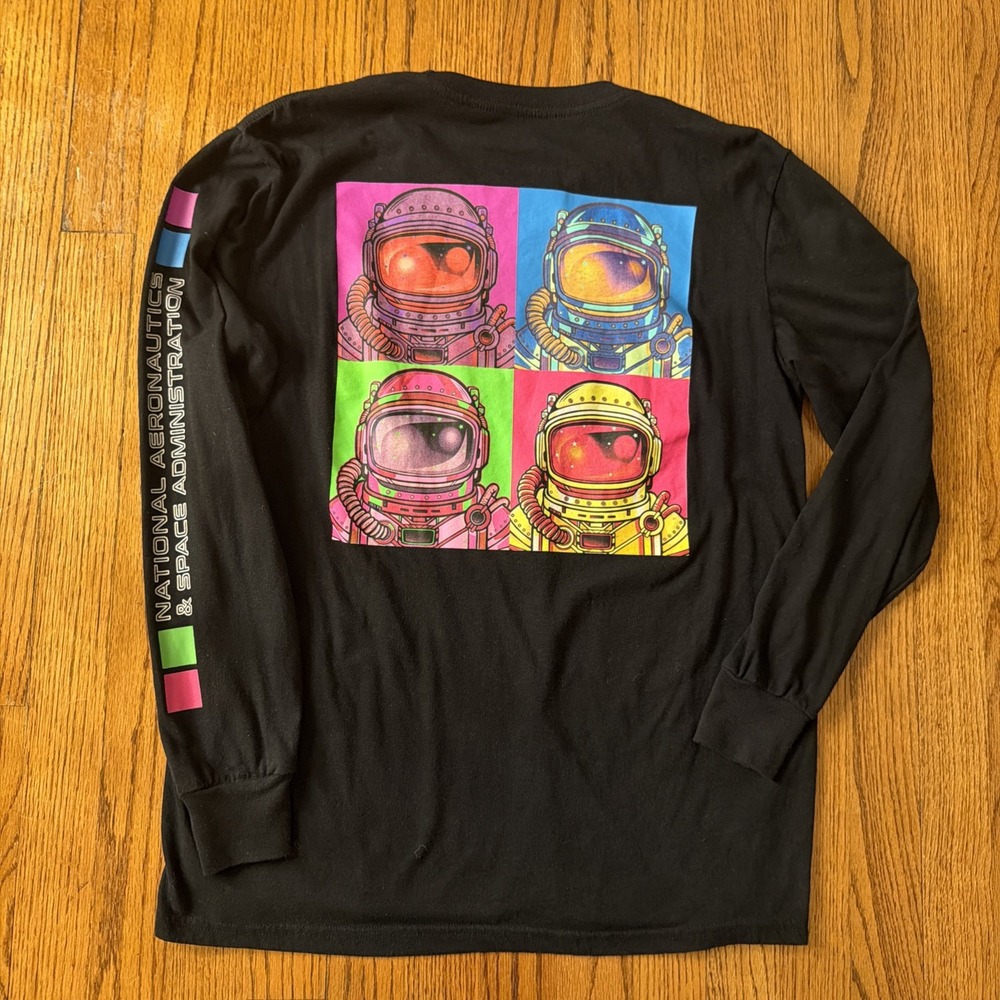 Hyper Space NASA Long Sleeve Shirt Mens Medium Black Pop Art Astronaut Graphic